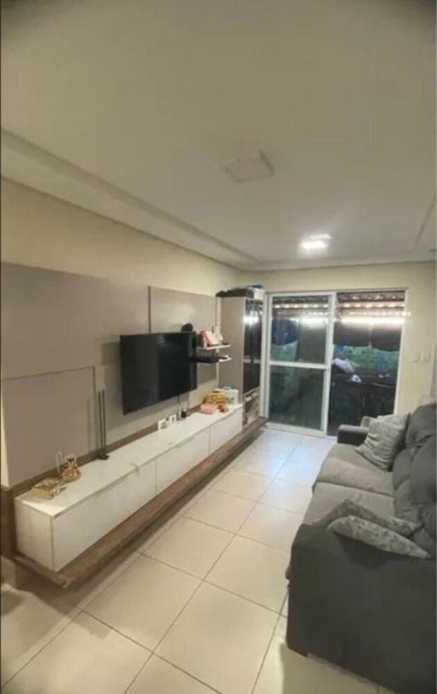 Apartamento à venda com 2 quartos, 75m² - Foto 2