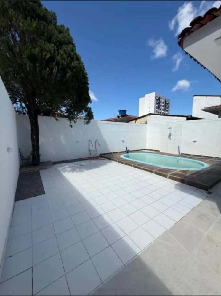 Casa, 3 quartos, 270 m² - Foto 1