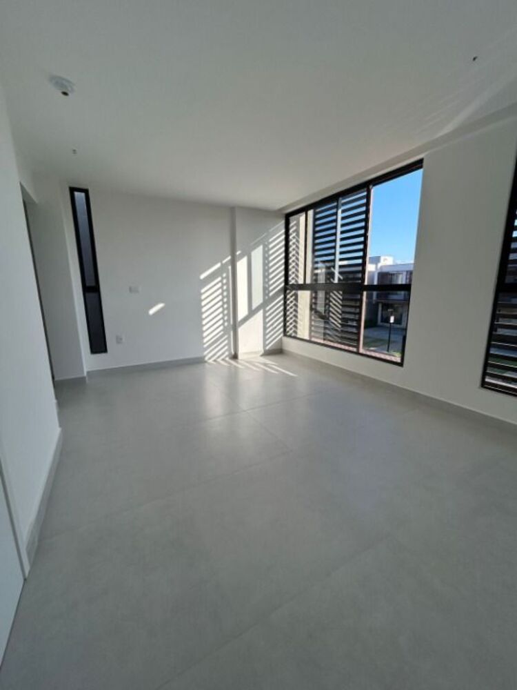 Casa de Condomínio à venda e aluguel com 3 quartos, 177m² - Foto 6