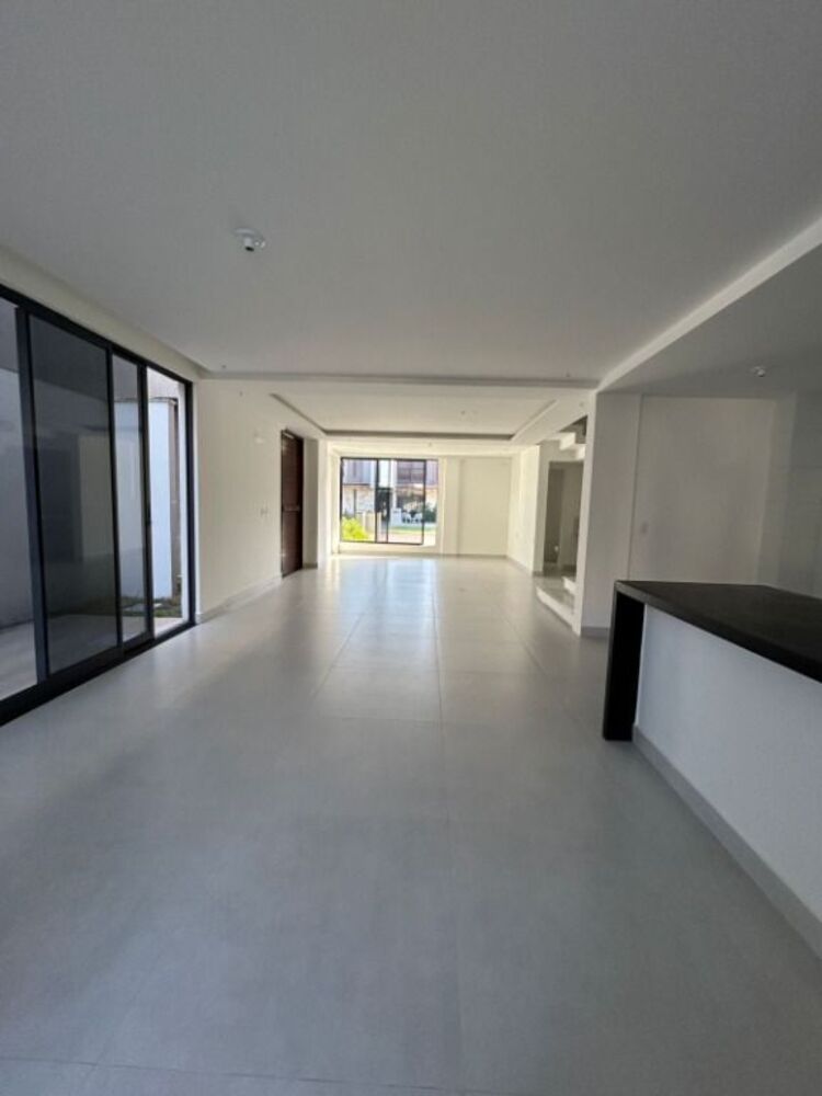 Casa de Condomínio à venda e aluguel com 3 quartos, 177m² - Foto 5
