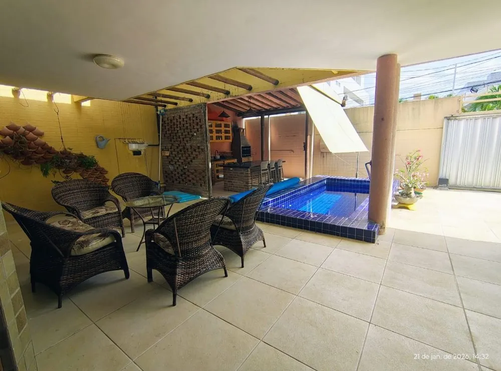 Casa, 4 quartos, 204 m² - Foto 1