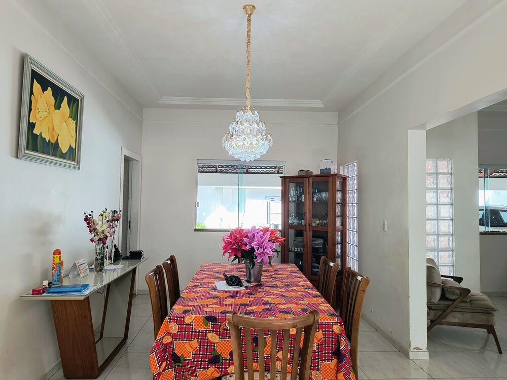 Casa, 4 quartos, 277 m² - Foto 1