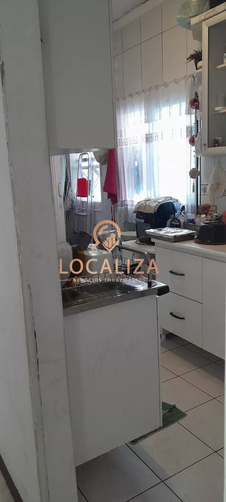 Apartamento à venda com 2 quartos, 45m² - Foto 4