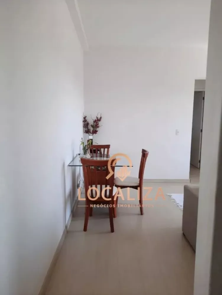 Apartamento à venda com 2 quartos, 62m² - Foto 4