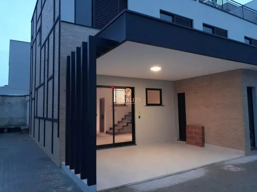 Casa à venda com 3 quartos, 160m² - Foto 4