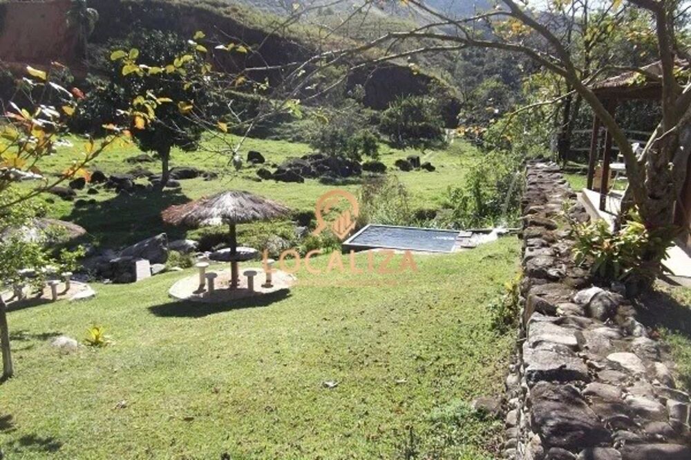 Pousada-Chalé à venda com 5 quartos, 1000m² - Foto 1