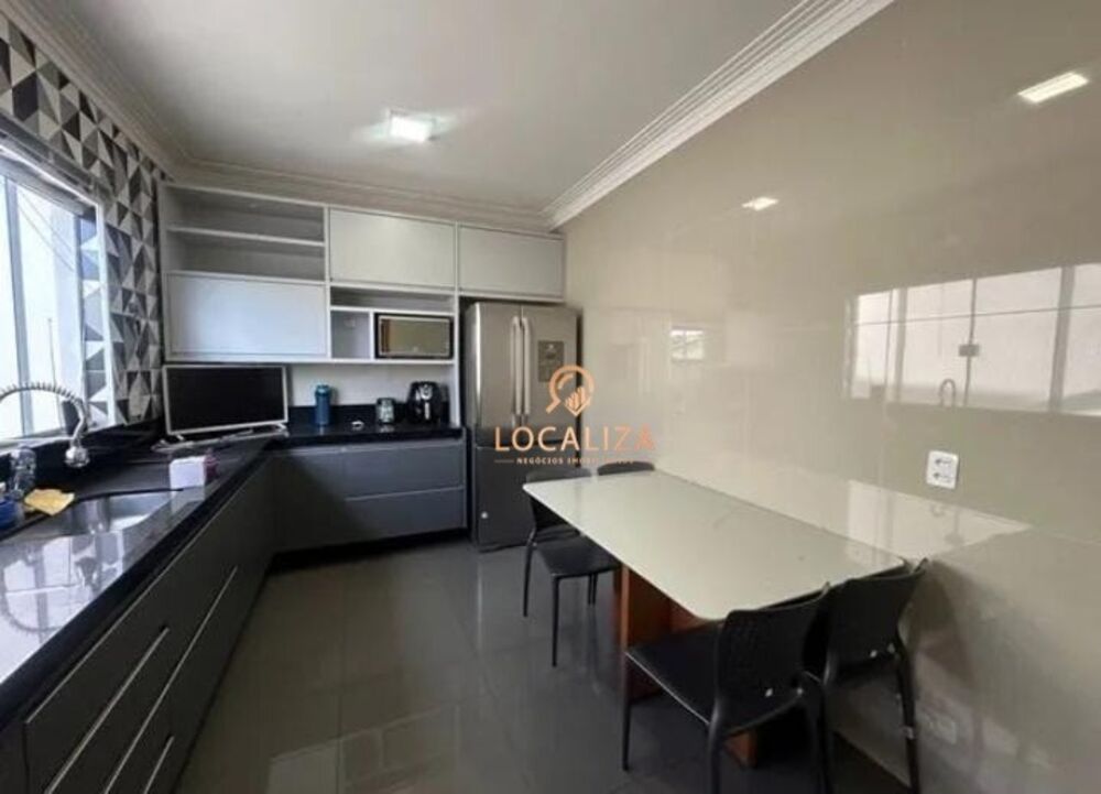 Prédio Inteiro, 130 m² - Foto 1