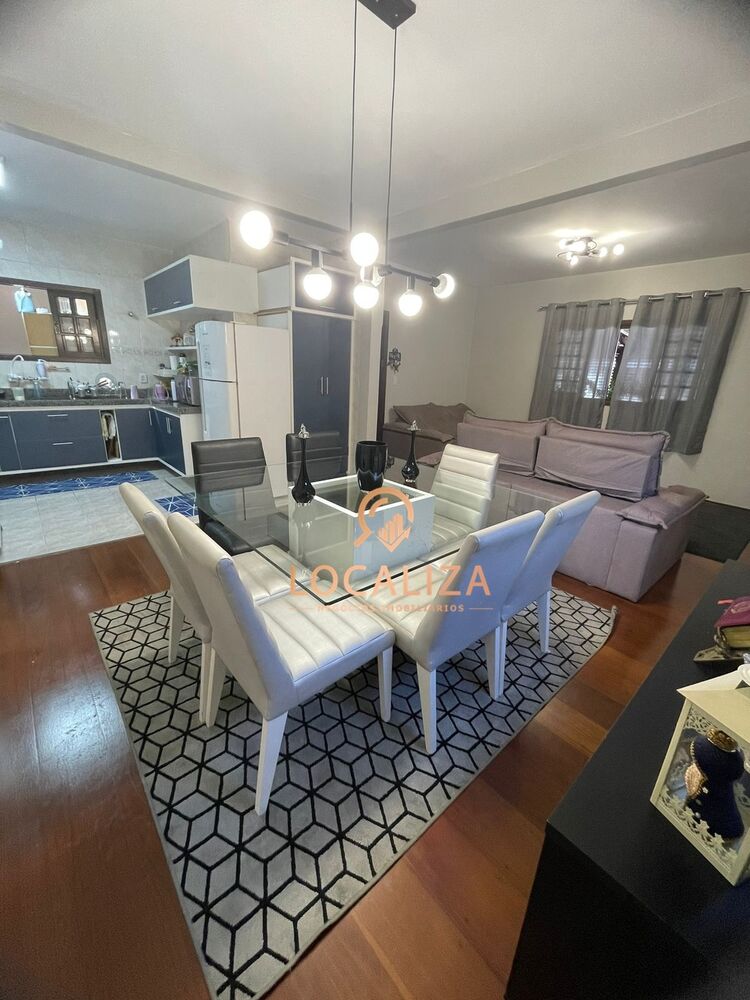 Casa, 4 quartos, 245 m² - Foto 2