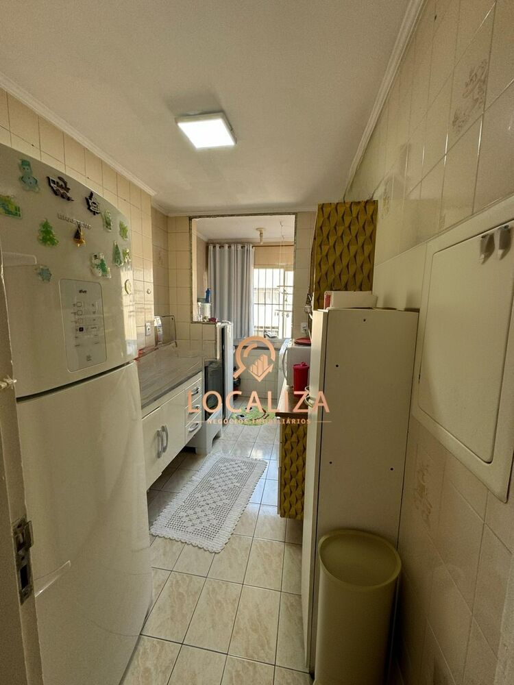 Apartamento à venda com 2 quartos, 63m² - Foto 2