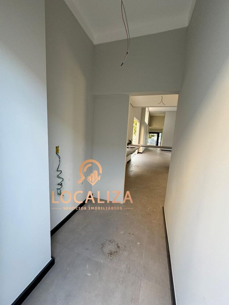 Casa, 3 quartos, 275 m² - Foto 1