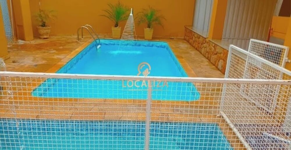 Casa à venda com 2 quartos, 215m² - Foto 3