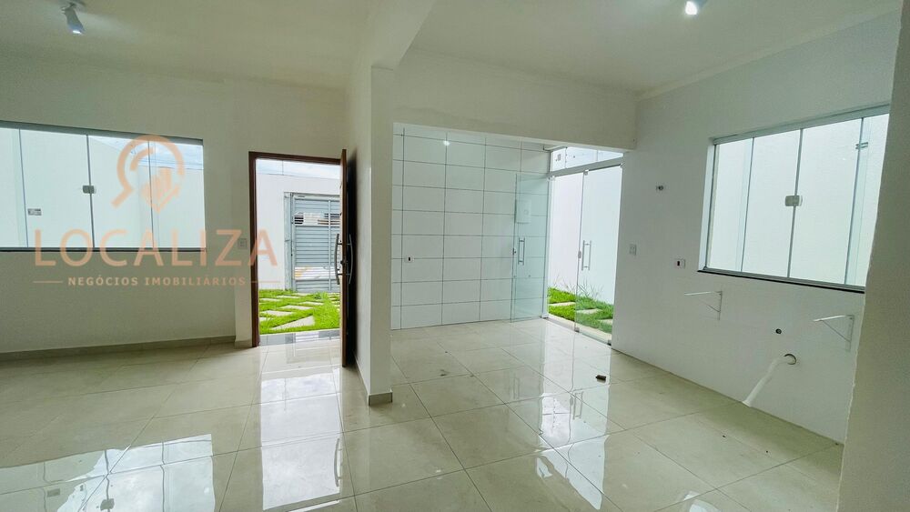Casa à venda com 3 quartos - Foto 2