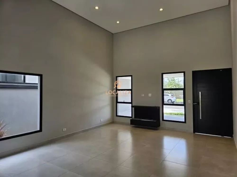 Casa à venda com 3 quartos, 162m² - Foto 2