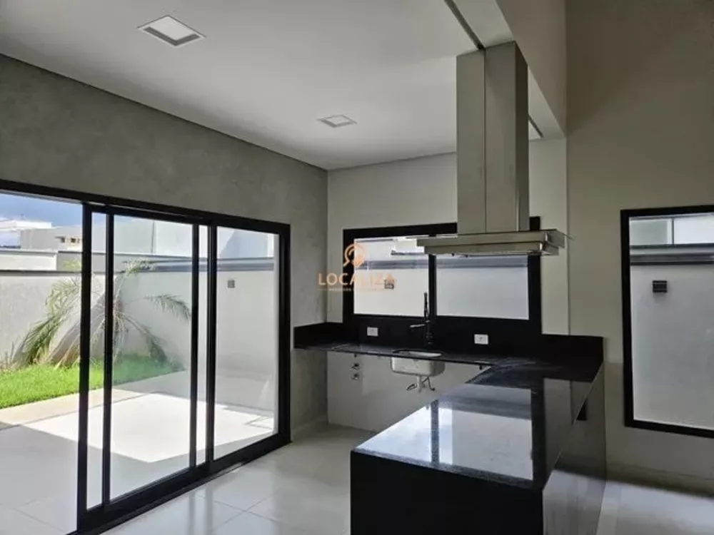 Casa à venda com 3 quartos, 162m² - Foto 3