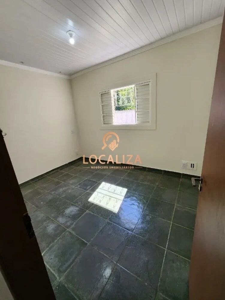 Casa à venda com 3 quartos, 186m² - Foto 4