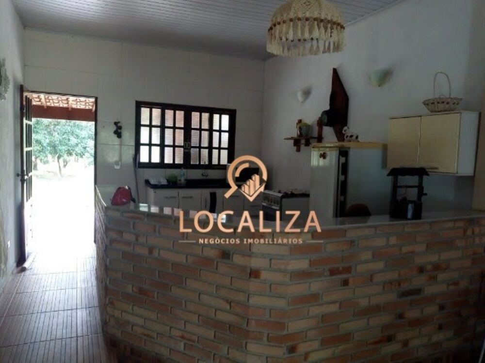 Chácara à venda com 2 quartos, 140m² - Foto 4