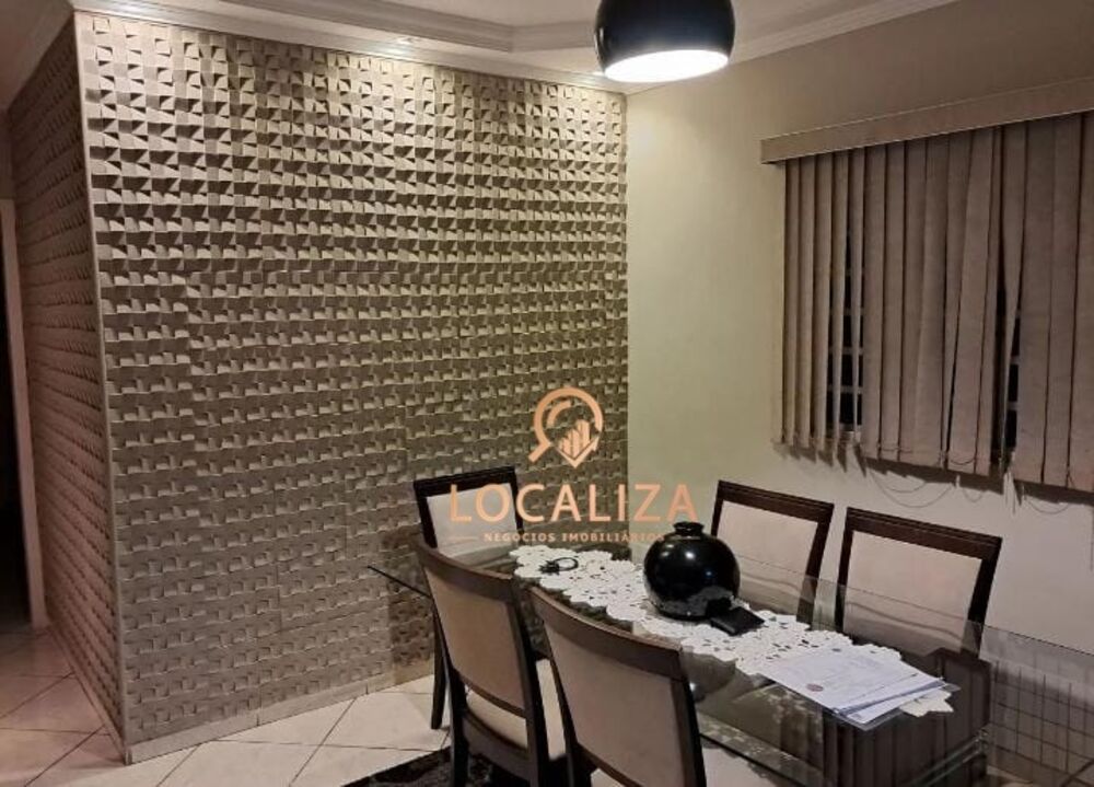 Casa, 4 quartos, 205 m² - Foto 2