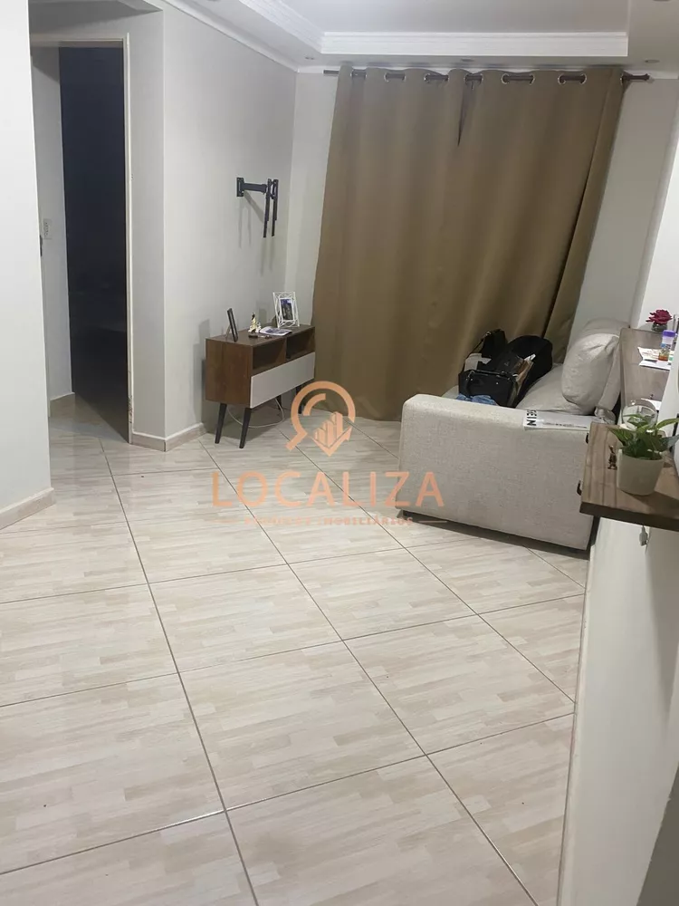 Apartamento à venda com 2 quartos, 44m² - Foto 4