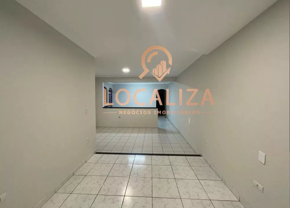 Casa à venda com 2 quartos, 180m² - Foto 3