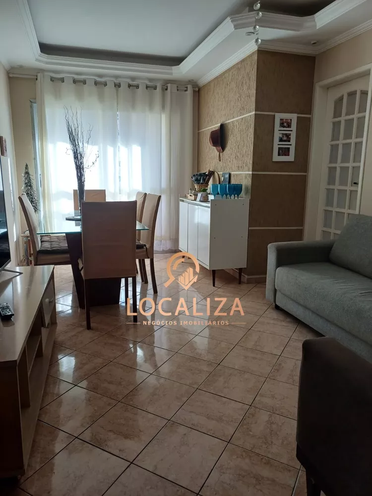 Apartamento à venda com 3 quartos, 65m² - Foto 1