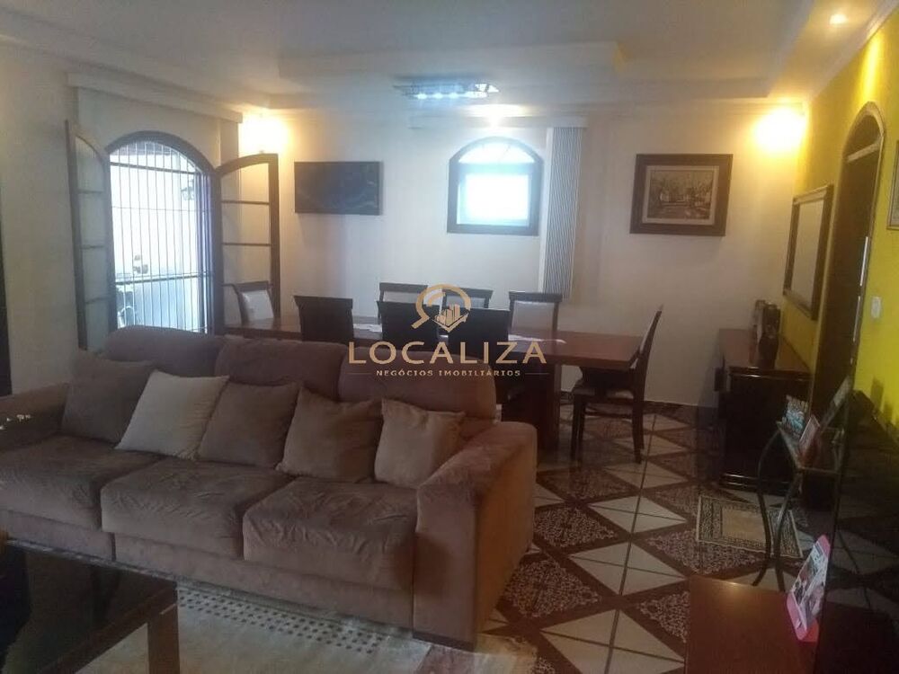 Casa à venda com 4 quartos, 130m² - Foto 2