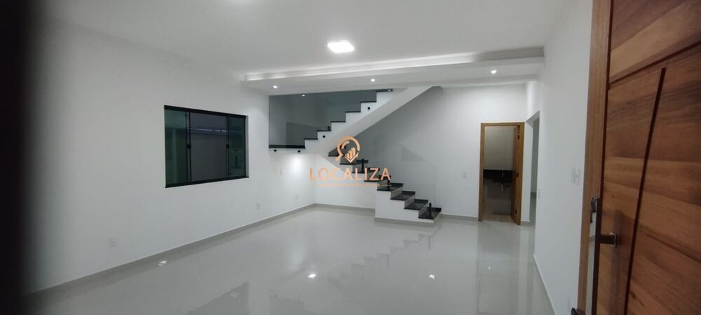 Casa, 5 quartos, 302 m² - Foto 1