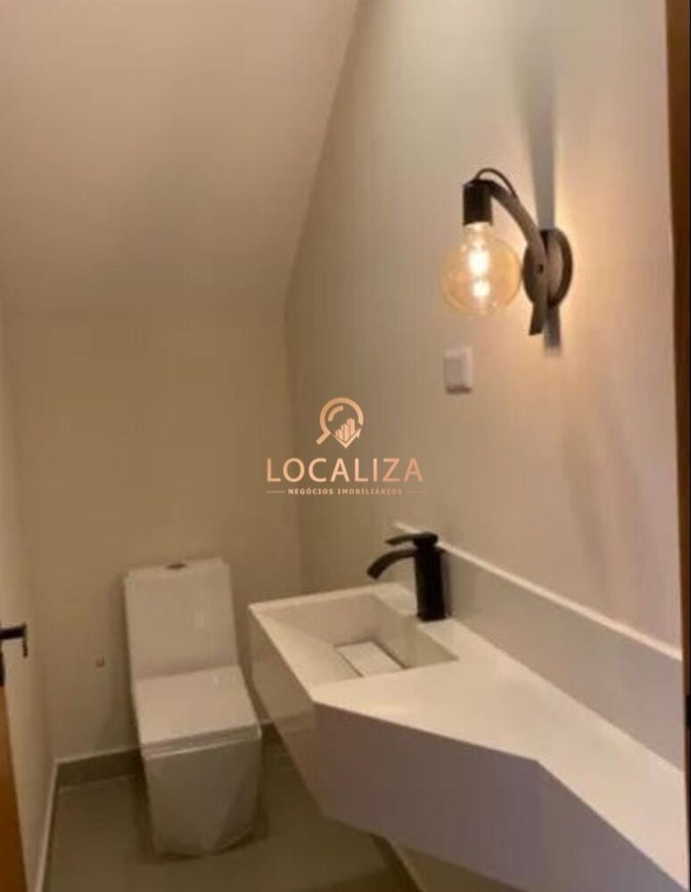 Casa, 3 quartos, 192 m² - Foto 1