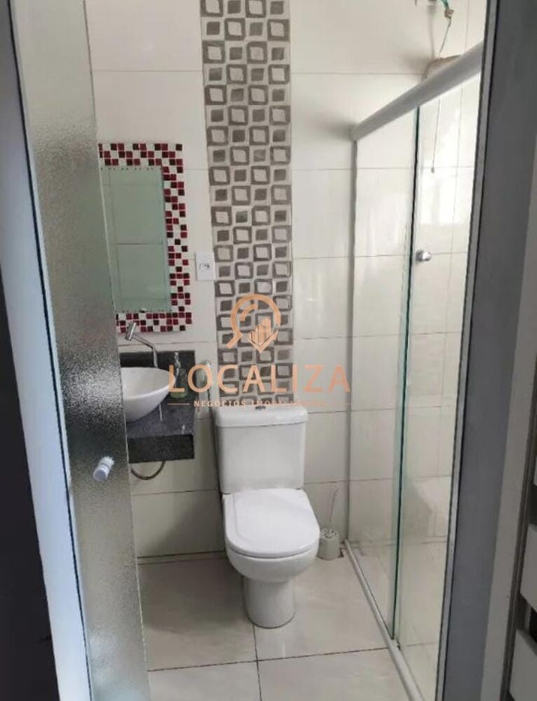 Casa à venda com 3 quartos, 180m² - Foto 2