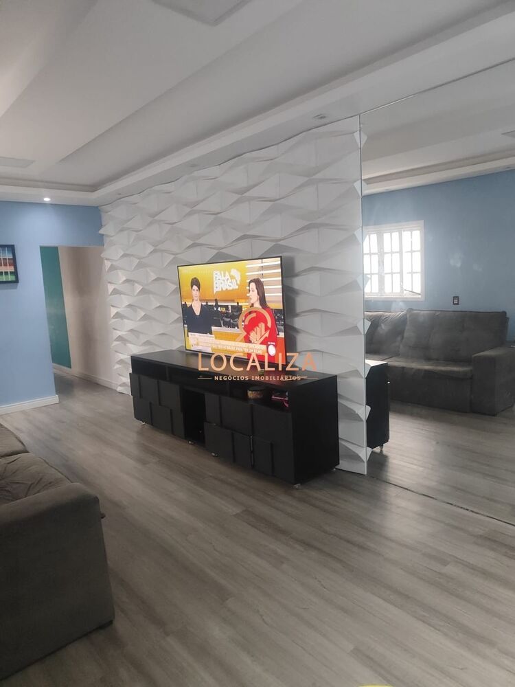 Casa, 3 quartos, 129 m² - Foto 1