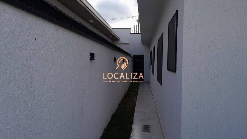 Casa à venda com 3 quartos, 300m² - Foto 3