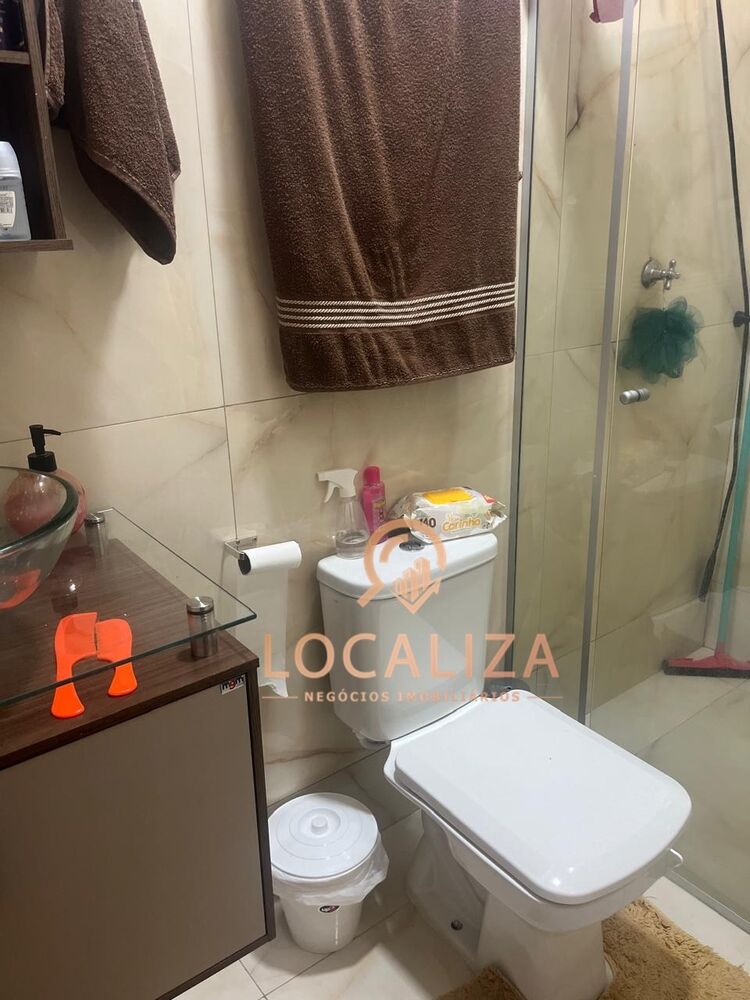 Casa à venda com 2 quartos, 125m² - Foto 3