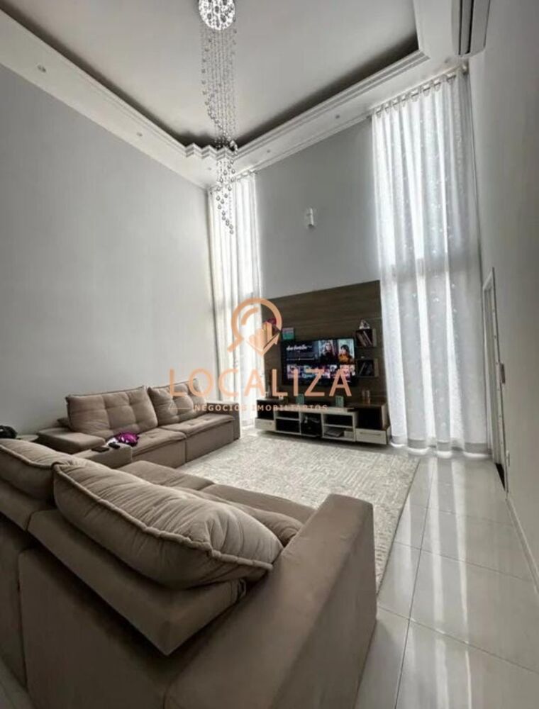 Casa, 3 quartos, 200 m² - Foto 1