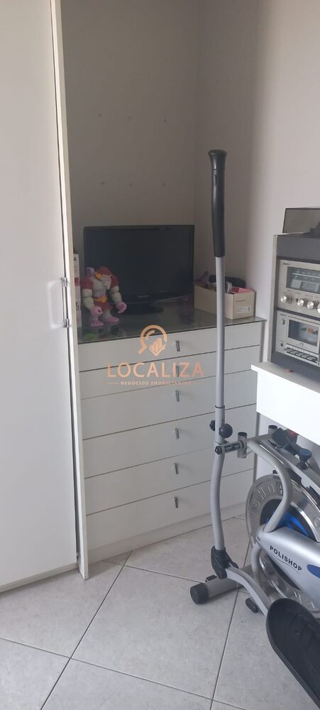 Apartamento à venda e aluguel com 3 quartos, 80m² - Foto 4