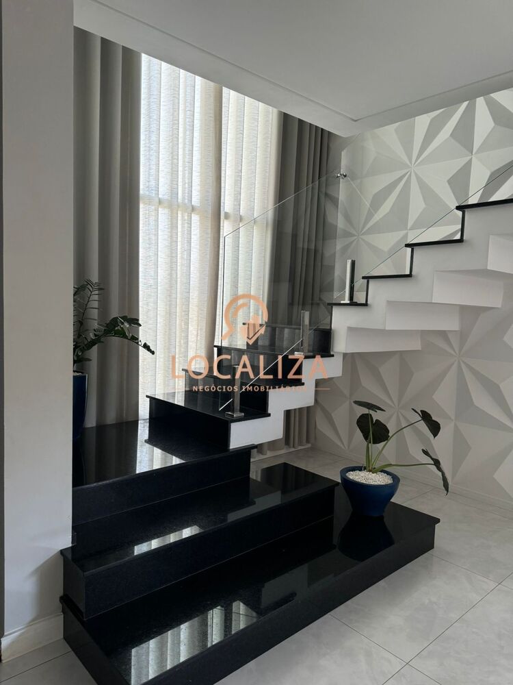 Casa para alugar com 3 quartos - Foto 1