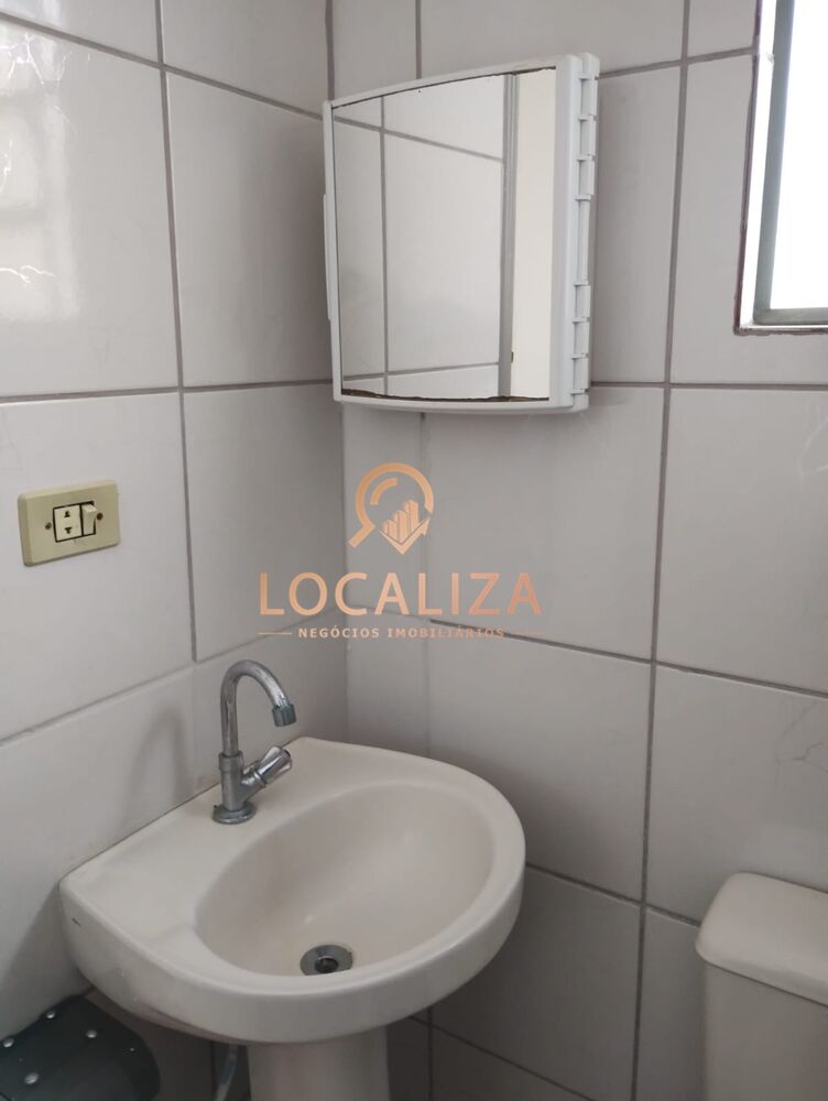 Casa à venda com 3 quartos - Foto 4