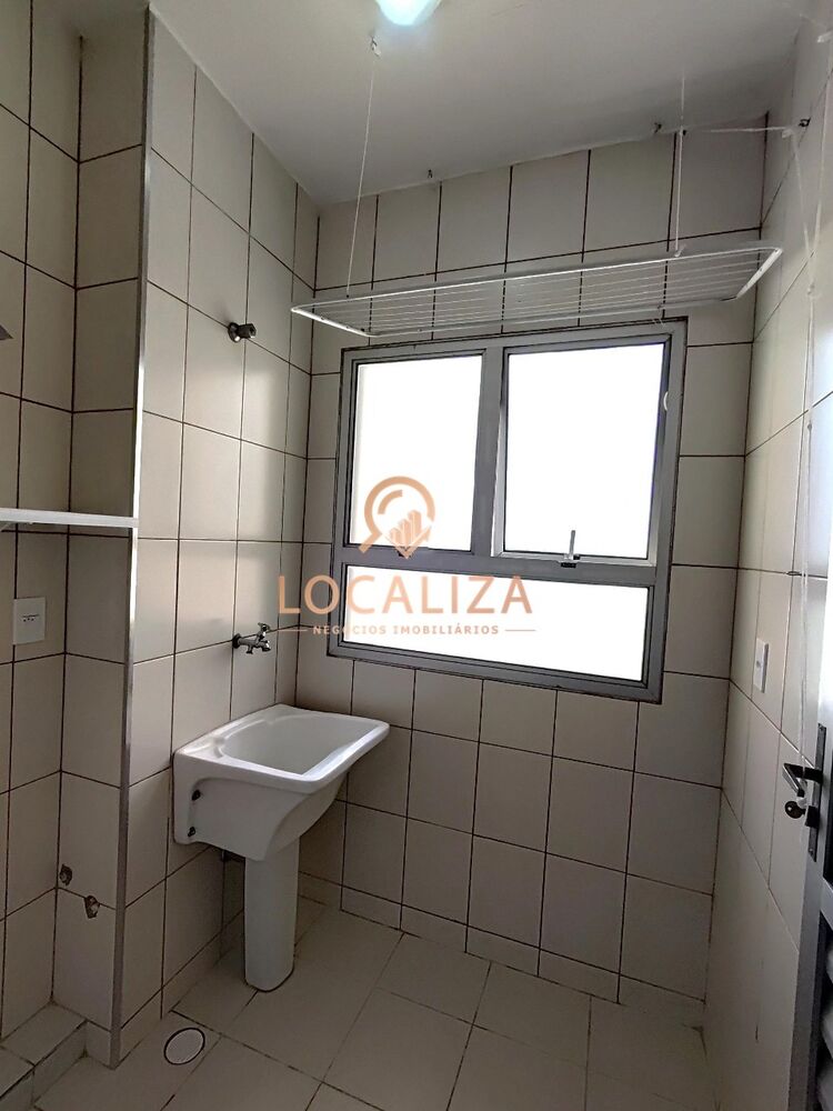 Apartamento à venda com 3 quartos, 61m² - Foto 4
