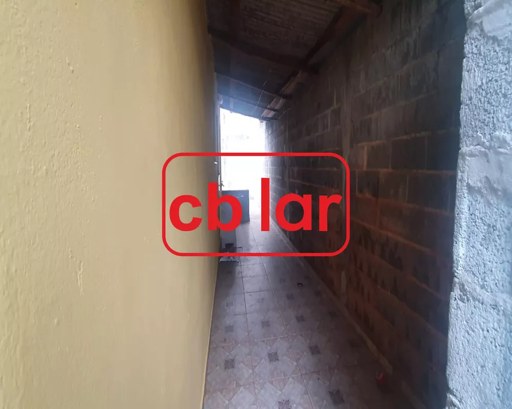 Casa à venda com 2 quartos, 201m² - Foto 2