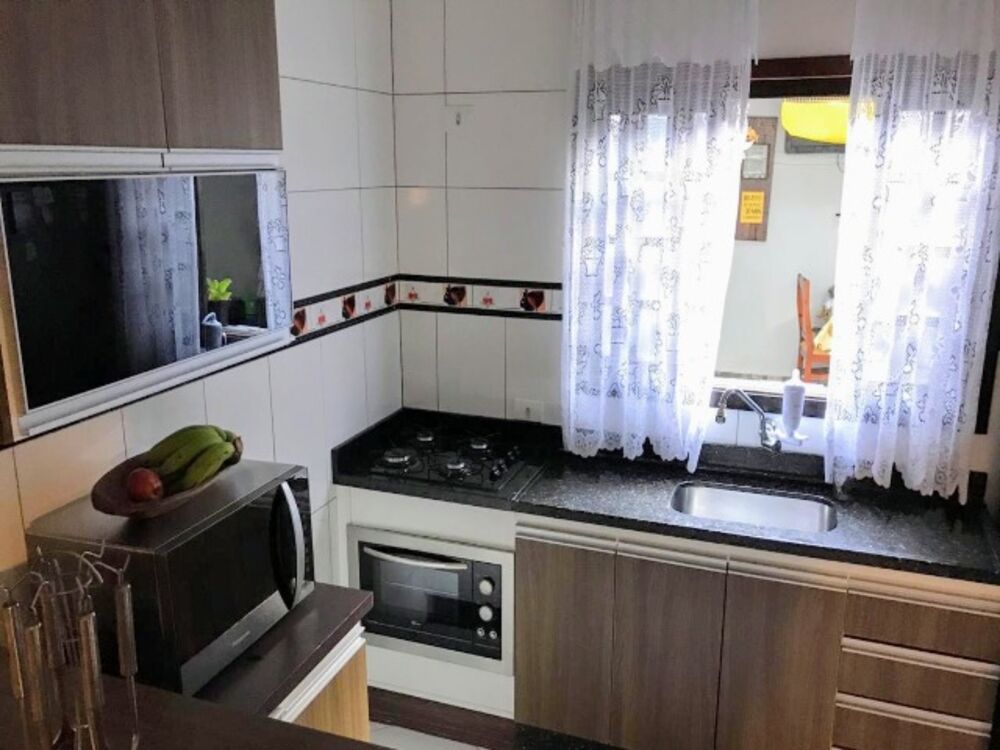 Casa à venda com 3 quartos, 125m² - Foto 1