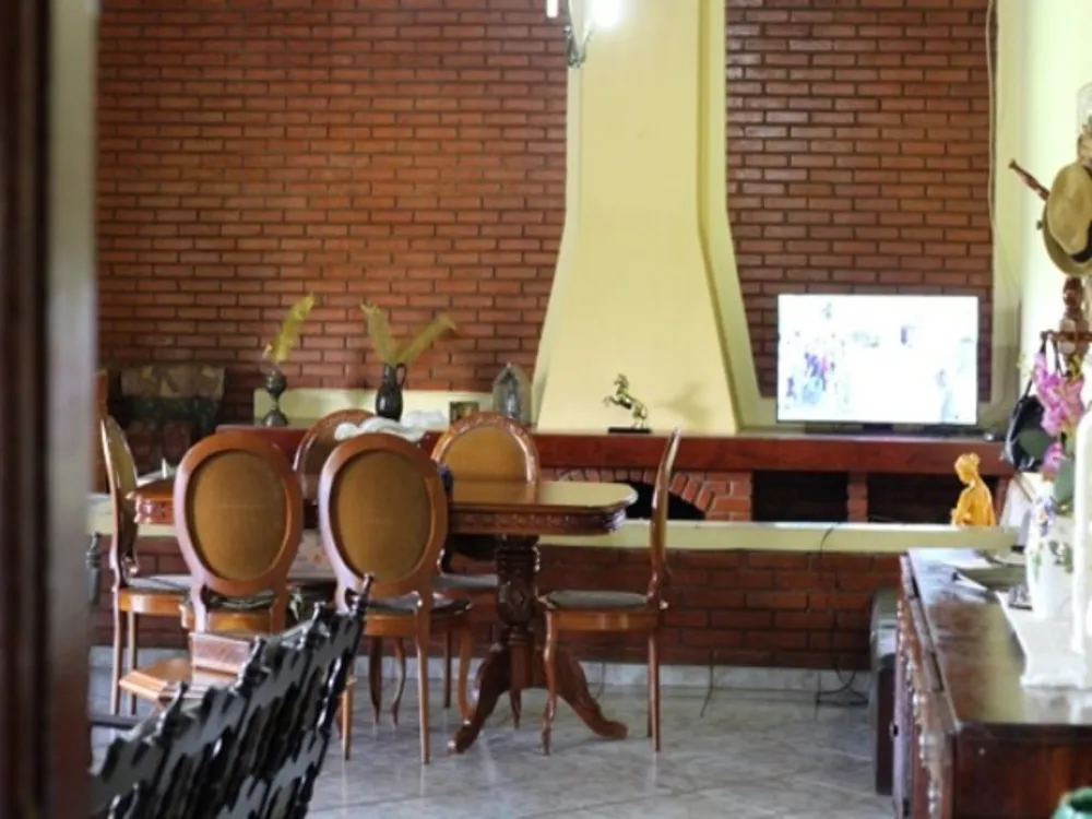 Chácara, 5 quartos, 2322 m² - Foto 1