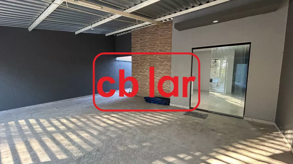 Casa à venda com 3 quartos, 175m² - Foto 1