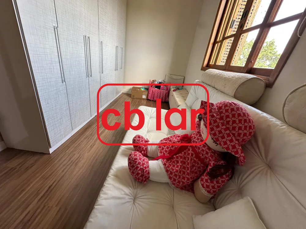 Casa, 3 quartos, 235 m² - Foto 2