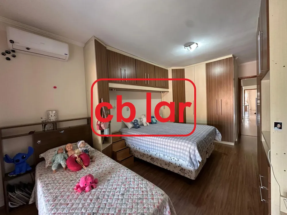 Casa, 3 quartos, 235 m² - Foto 4
