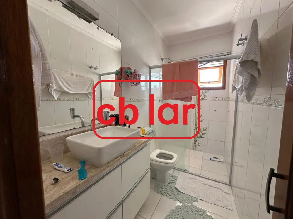 Casa, 3 quartos, 235 m² - Foto 1