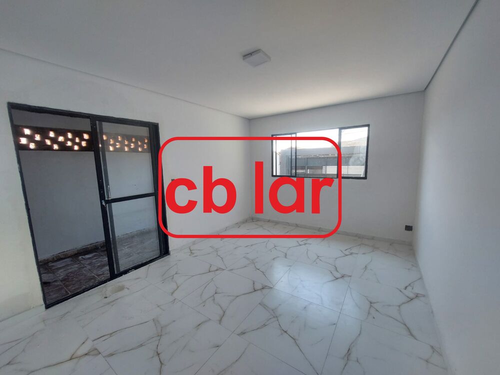 Casa à venda com 2 quartos, 125m² - Foto 1