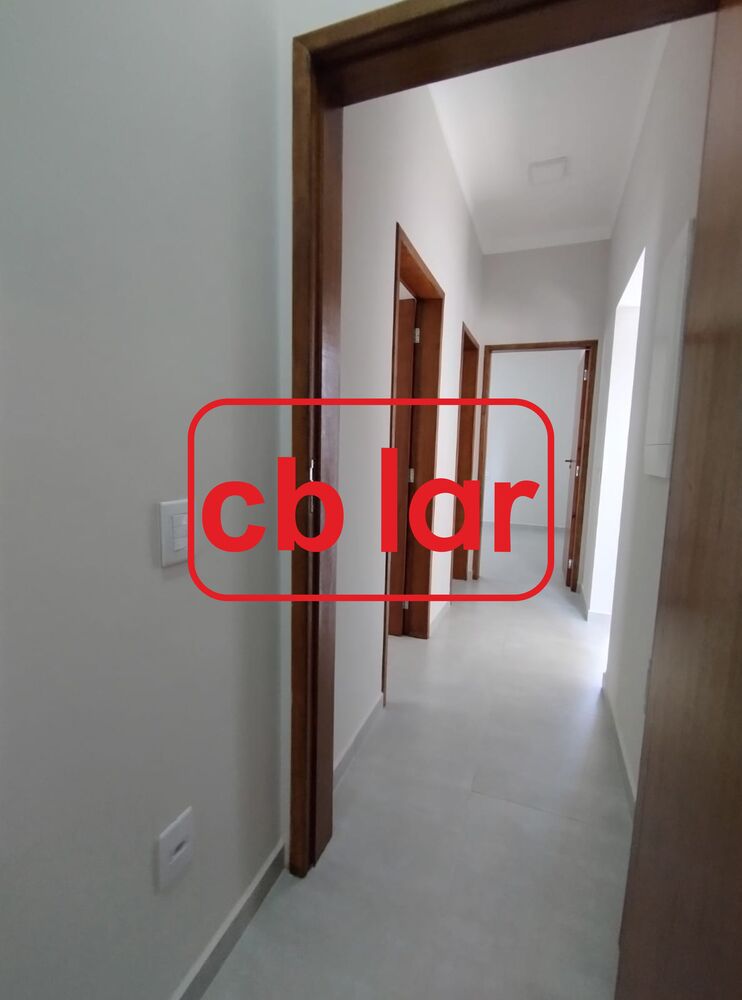 Casa à venda com 3 quartos, 285m² - Foto 2