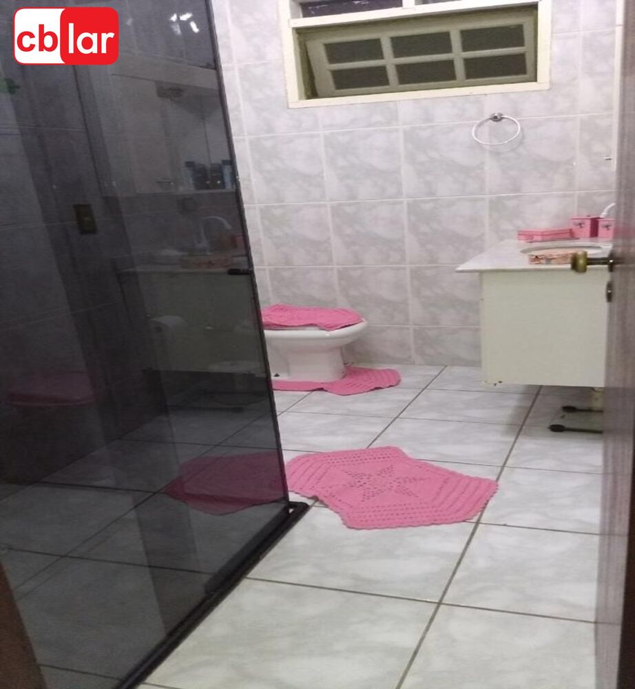 Casa, 3 quartos, 250 m² - Foto 1