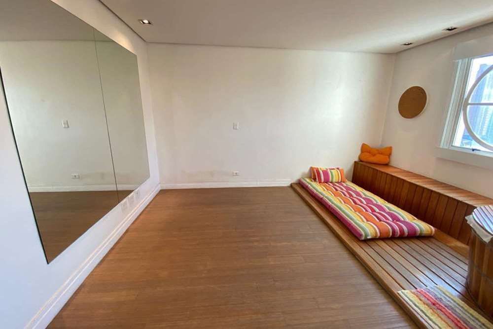 Apartamento à venda com 2 quartos, 136m² - Foto 2