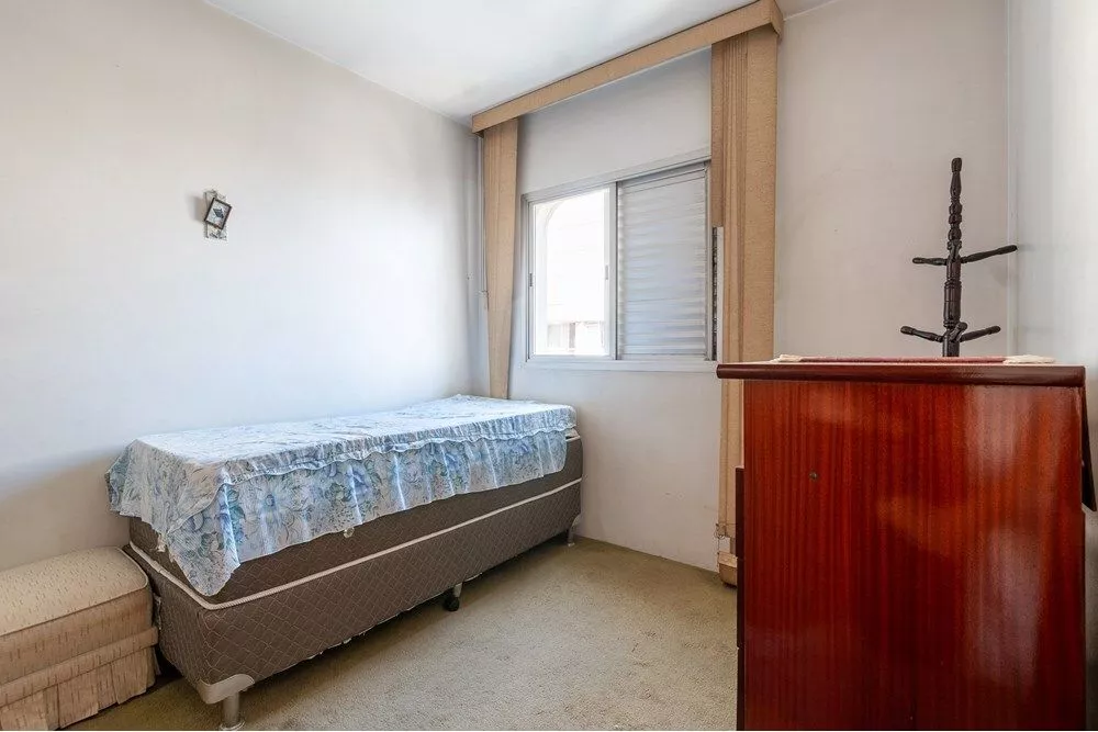 Apartamento à venda com 3 quartos, 95m² - Foto 2