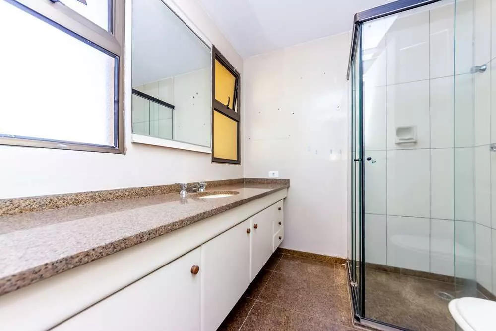 Apartamento à venda com 4 quartos, 270m² - Foto 2