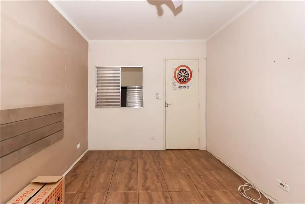 Casa de Condomínio à venda com 5 quartos, 202m² - Foto 2